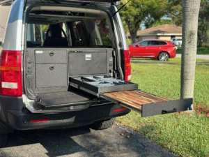 drawer system with slide out table